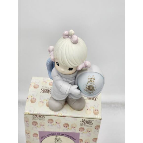 Precious Moments Figurine The Club That's Out Of This World Vintage W/Box Tags - Picture 8 of 11
